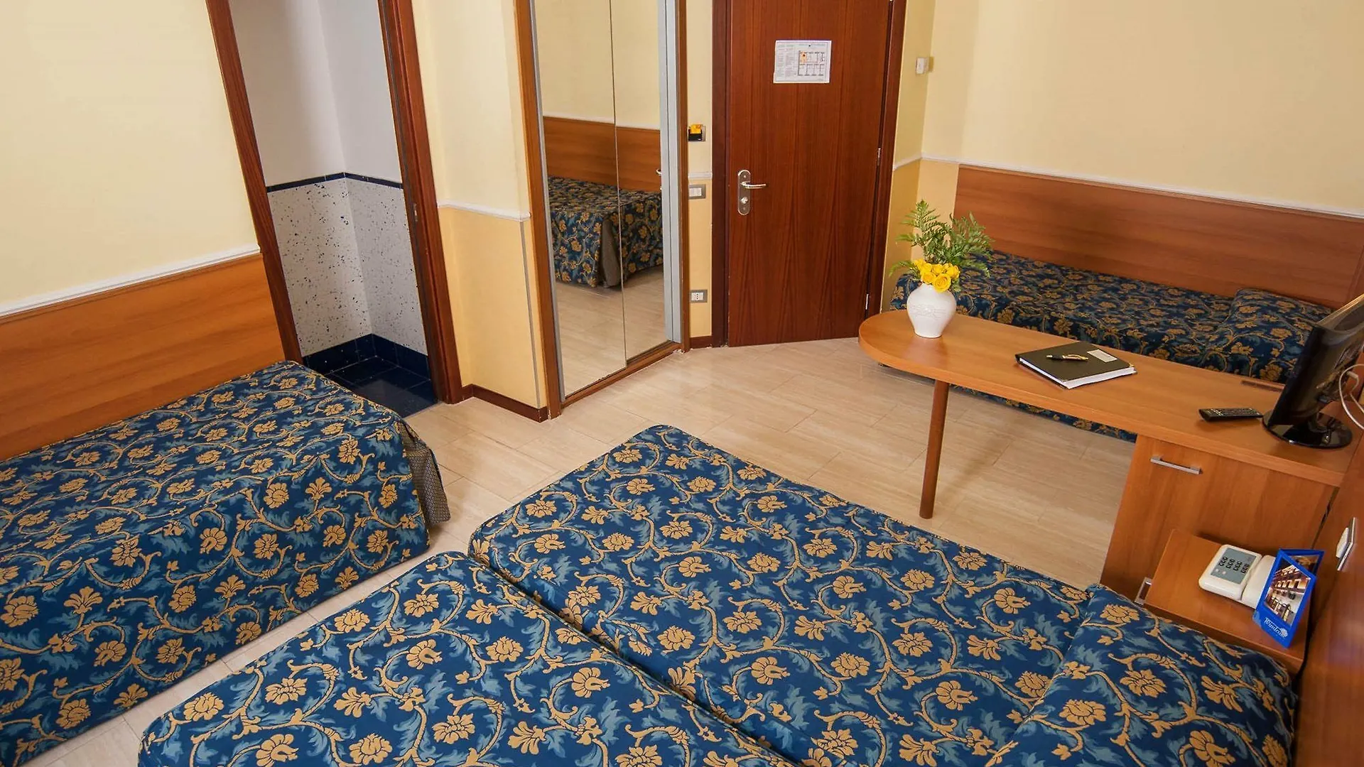 Hotel Windrose Róma 3*,