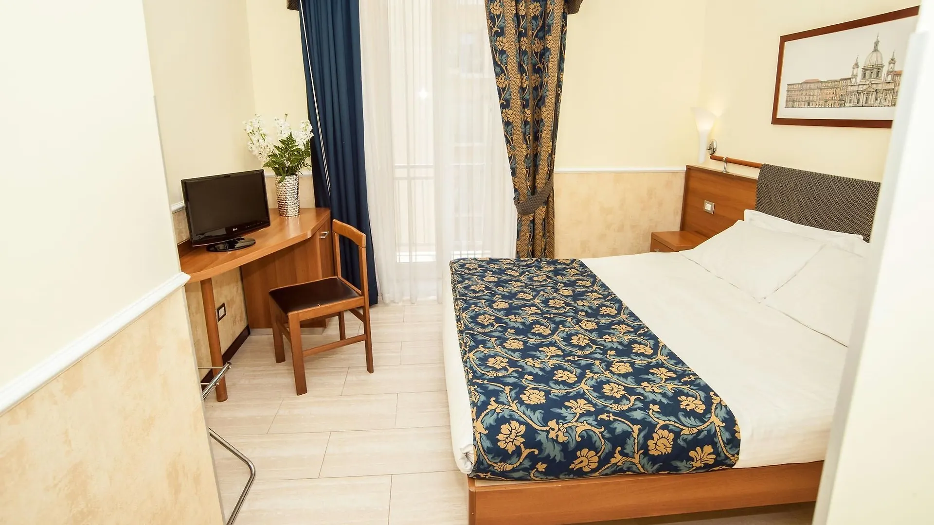 Hotel Windrose Rome 3*,  Italy